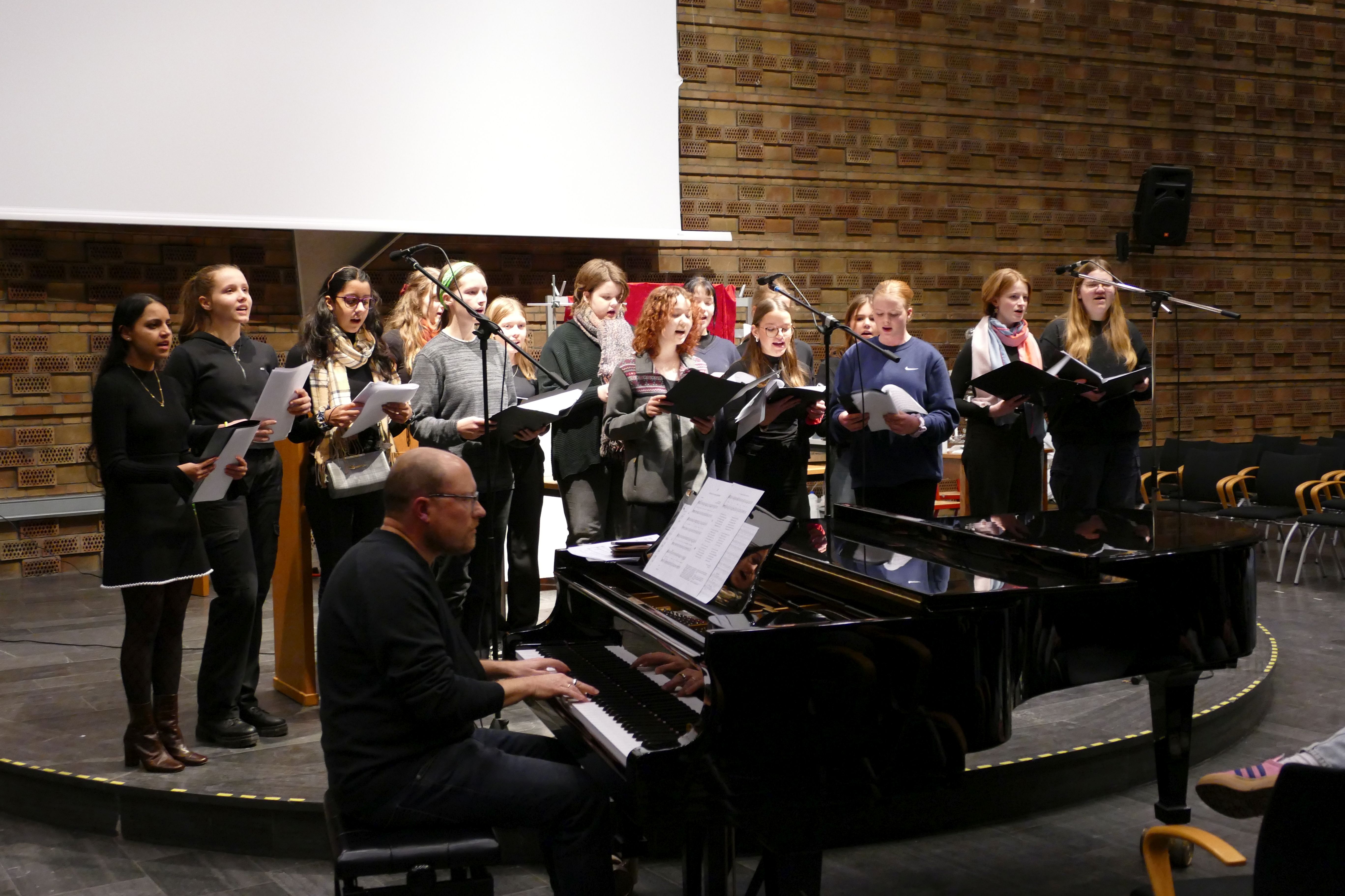 Chor beim Adventsmarkt